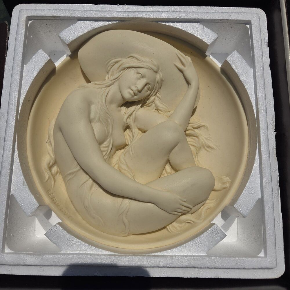 VTG Studio Dante Di Volteradici Erato Benvenuti Ivory Alabaster Collector Plate